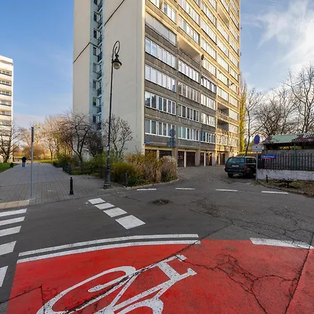 Apartment Kozmiana - Workspace, Bus&park Nearby - By Rentujemy Warsaw