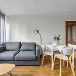 Appartement Kozmiana - Workspace, Bus&park Nearby - By Rentujemy
