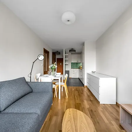 Kozmiana - Workspace, Bus&park Nearby - By Rentujemy Warsaw