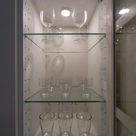 Apartment Kozmiana - Workspace, Bus&park Nearby - By Rentujemy *