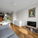 Apartman Kozmiana - Workspace, Bus&park Nearby - By Rentujemy Varsó