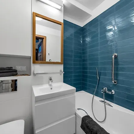 Lejlighed Kozmiana - Workspace, Bus&park Nearby - By Rentujemy *