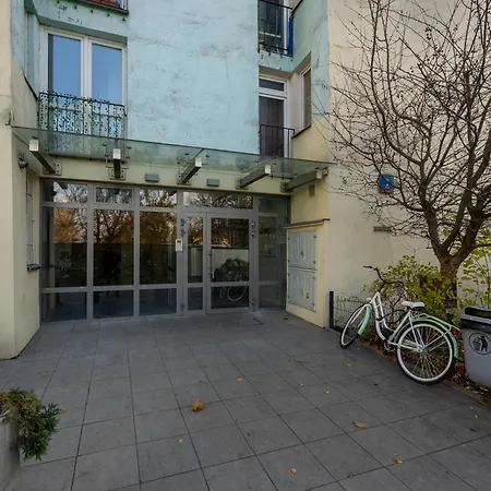Kozmiana - Workspace, Bus&park Nearby - By Rentujemy Apartment Warsaw
